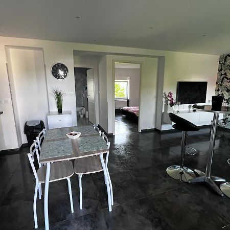 Superbe Appartement Danjoutin Exterior foto
